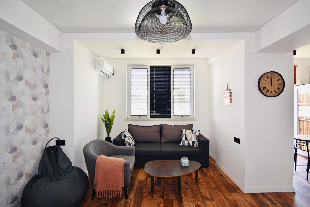 Magical Studio At Republic Square Appartement Jerevan Buitenkant foto